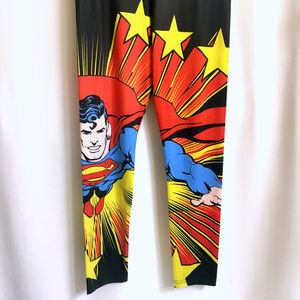 NWOT - Superman women ‘s leggings - L